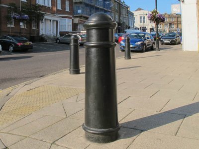 大炮服务带缆桩