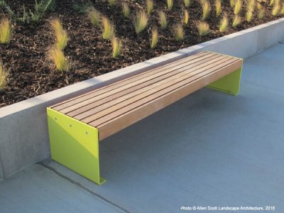 2.4米的工作台,中间的侧对侧木板和粉末涂层板端部