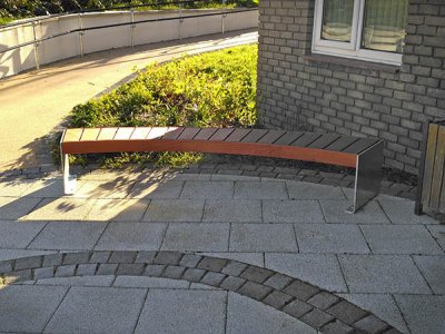 变异元素工作台,定制弯曲的大木板条和不锈钢板端