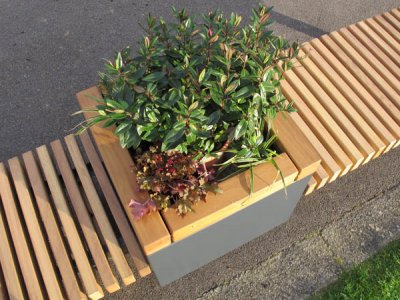 铁路广场种植一体化铁路座椅