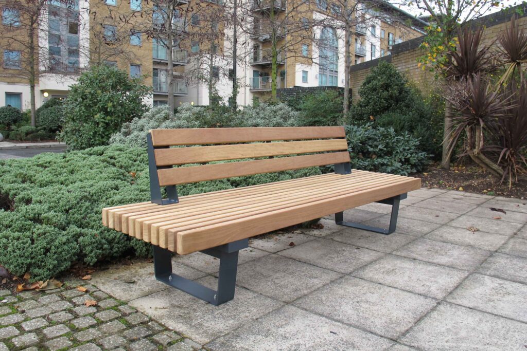 铁路内接座次带回坡