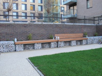 Elements®Gabion2.4M座椅和连续运行的替补座