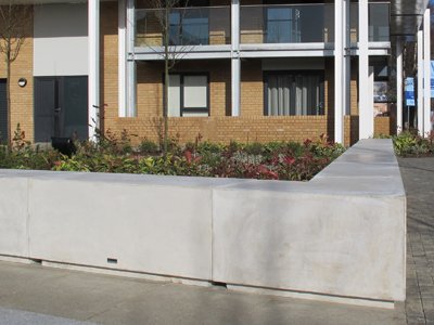 混凝土园林，提供给Cromwell Road