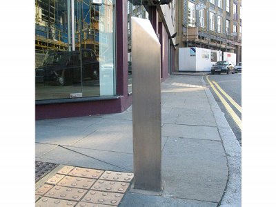 缎面抛光的Pinnacle不锈钢系柱